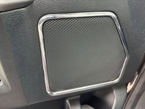 Used 2019 Ford F150 Lariat w/ Equipment Group 502A Luxury image 17