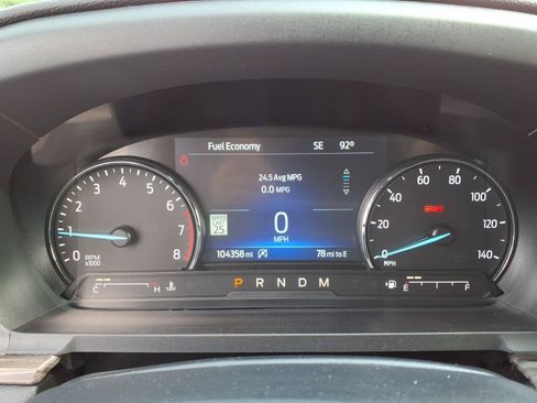 Used 2021 Ford Explorer Limited w/ Equipment Group 301A AWD/4WD image 16