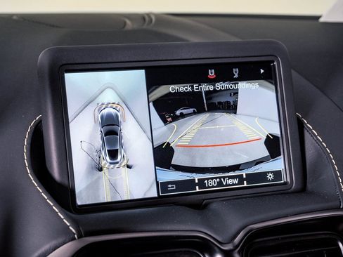 Used 2023 Aston Martin V8 Vantage Coupe image 29