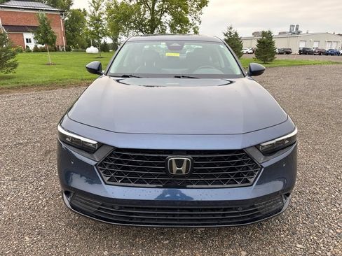 Used 2024 Honda Accord EX-L image 2