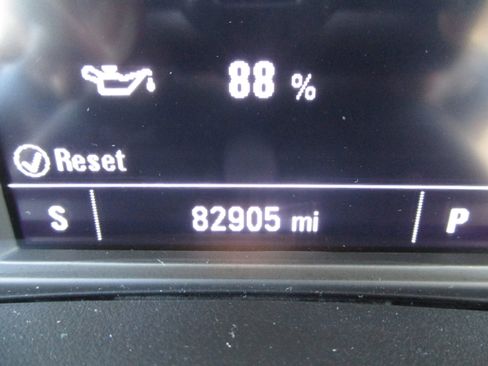 Used 2018 Chevrolet Cruze LT image 16