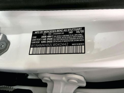 Used 2020 Mercedes-Benz GLB 250 4MATIC image 36