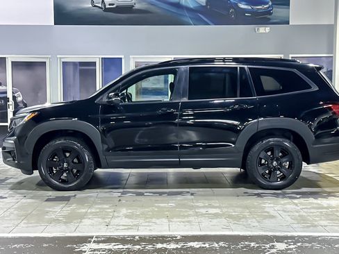 Used 2022 Honda Pilot TrailSport image 2