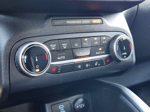 Used 2023 Ford Escape ST-Line Select AWD/4WD image 22