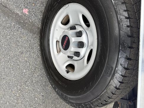 Used 2018 GMC Savana 3500 w/ Power Convenience Package image 11