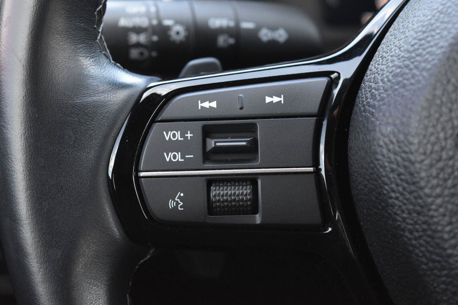 Used 2024 Honda Civic Sport Touring image 6