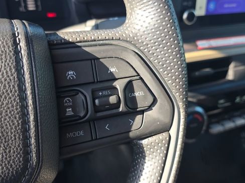 Used 2025 Toyota Tacoma SR5 RWD image 21
