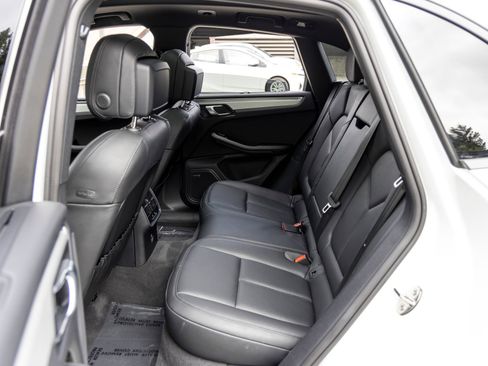 Certified 2026 Porsche Macan AWD/4WD image 51