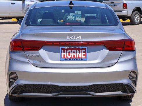 Used 2023 Kia Forte LXS FWD image 4