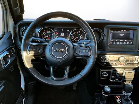 Certified 2022 Jeep Gladiator Sport image 10