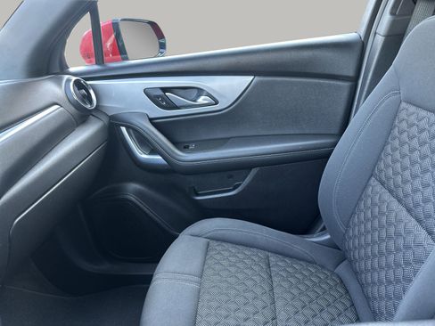 Used 2022 Chevrolet Blazer LT image 20