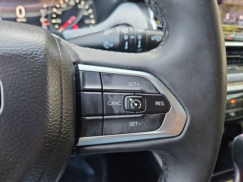 Used 2024 Jeep Compass Latitude AWD/4WD image 12