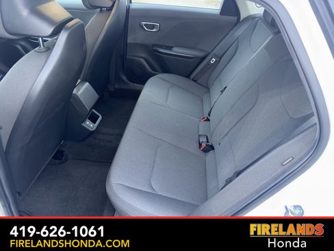 Used 2025 Kia K4 LXS image 24