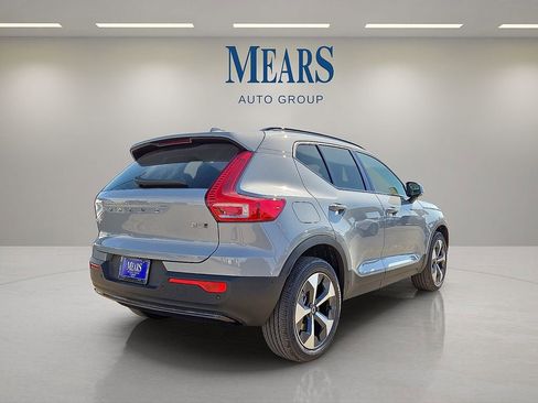 New 2026 Volvo XC40 B5 Plus w/ Protection Package Premier image 5