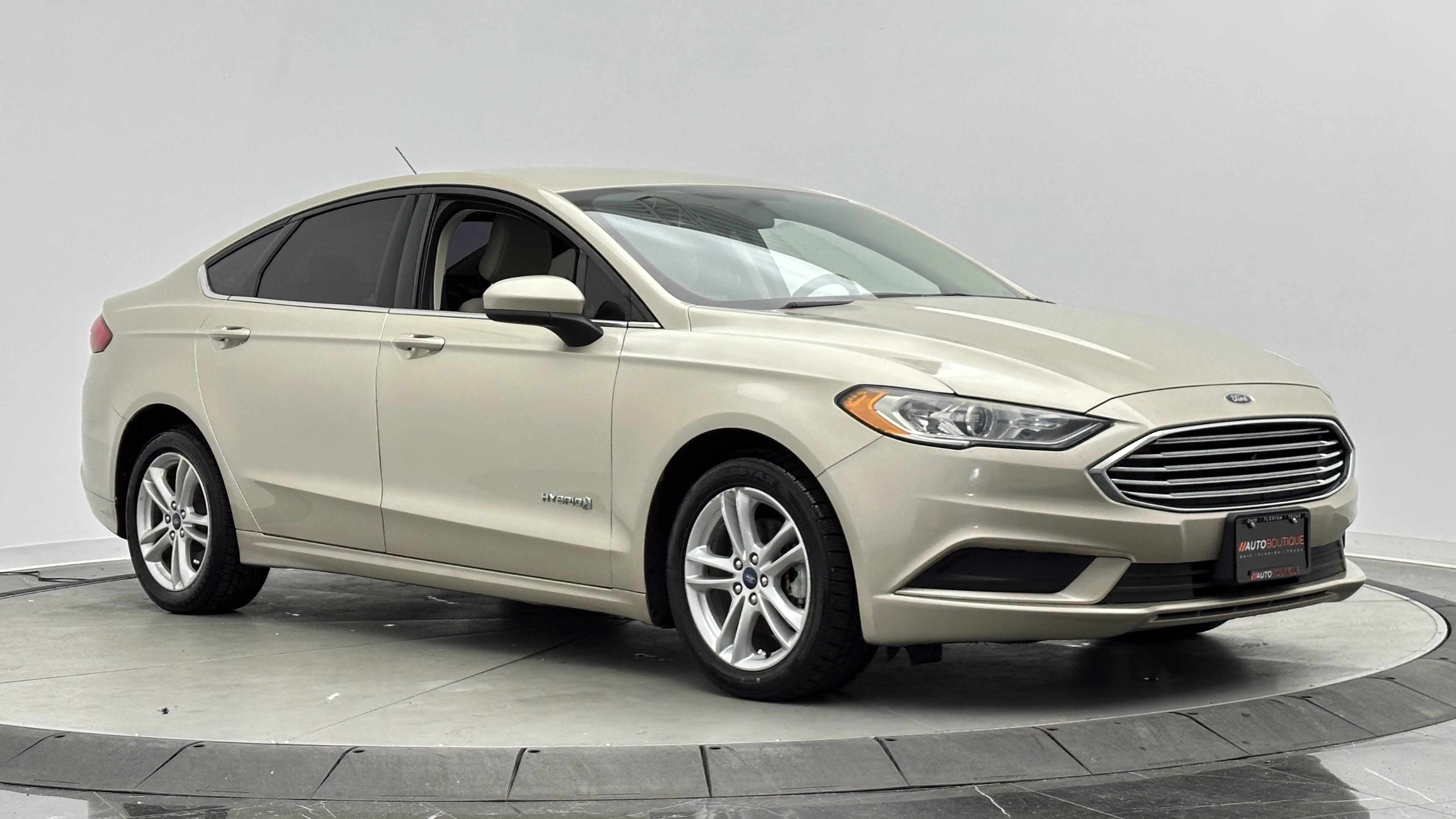 Used 2018 Ford Fusion S FWD image 3