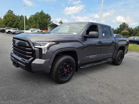 Used 2026 Toyota Tundra SR AWD/4WD image 3