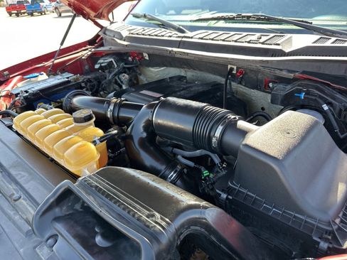 Used 2017 Ford F150 Raptor w/ Equipment Group 802A Luxury image 16