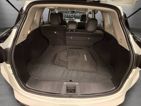 Certified 2024 Nissan Murano SV w/ SV Midnight Edition Package FWD image 19