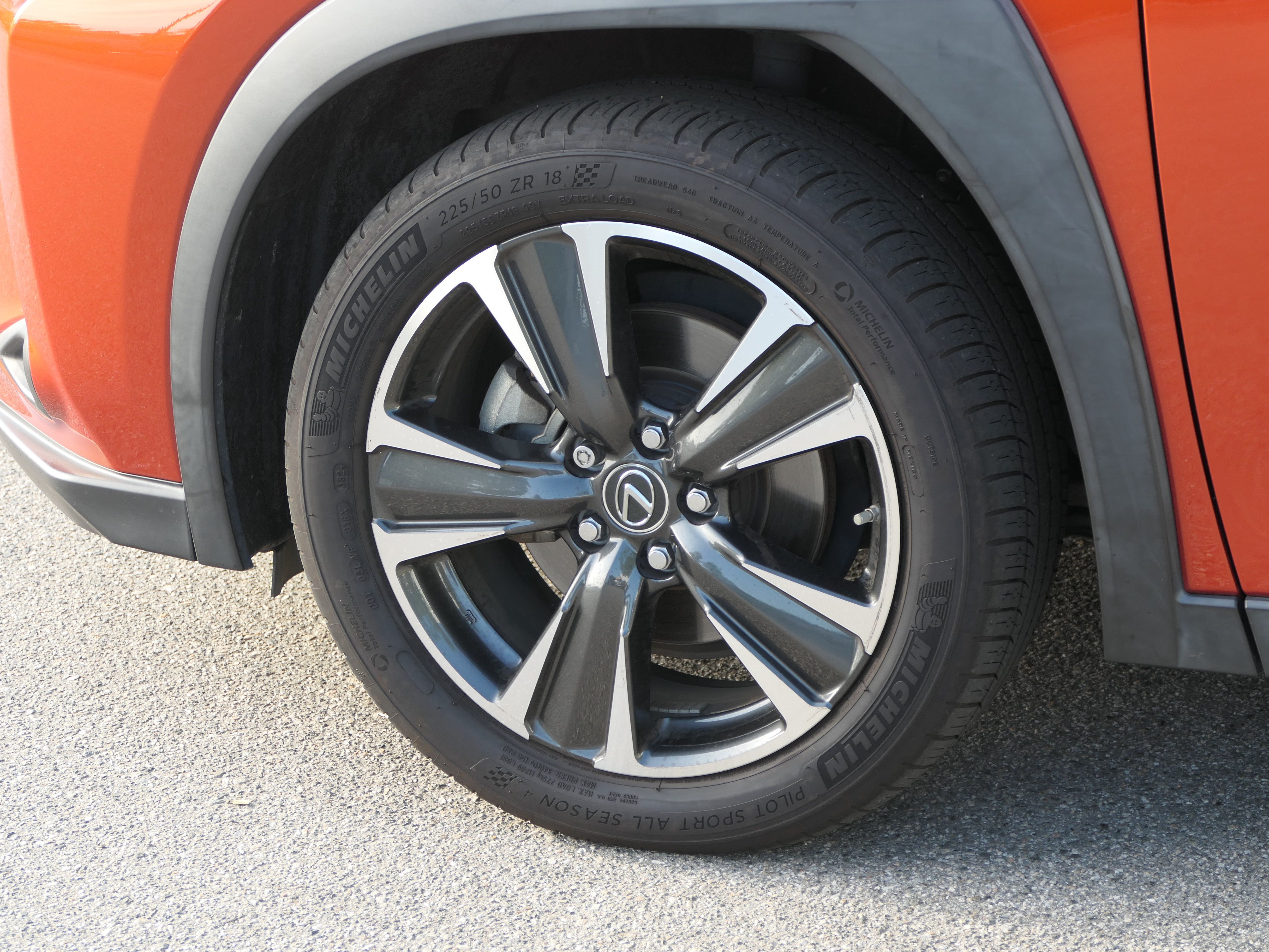 Used 2019 Lexus UX 250h w/ Premium Package AWD/4WD image 11