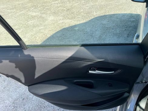 Used 2021 Toyota Corolla LE w/ Carpet Mat Package (TMS) FWD image 24