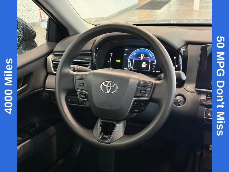Used 2026 Toyota Camry LE FWD image 13