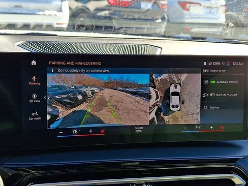 Used 2023 BMW 230i Coupe w/ Premium Package image 17