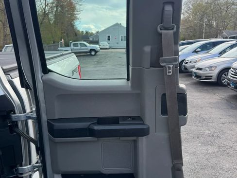 Used 2015 Ford F150 XL w/ Equipment Group 101A Mid AWD/4WD image 27