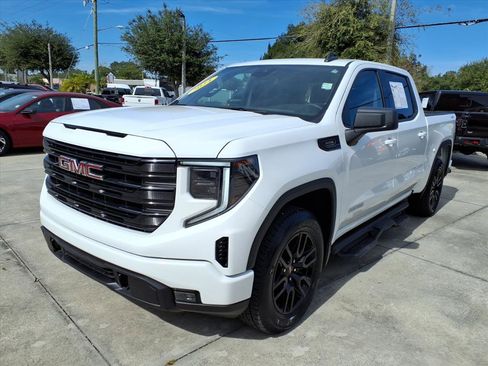 Used 2024 GMC Sierra 1500 Elevation image 3
