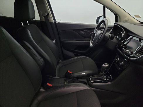 Used 2022 Buick Encore Preferred w/ Safety Package AWD/4WD image 21