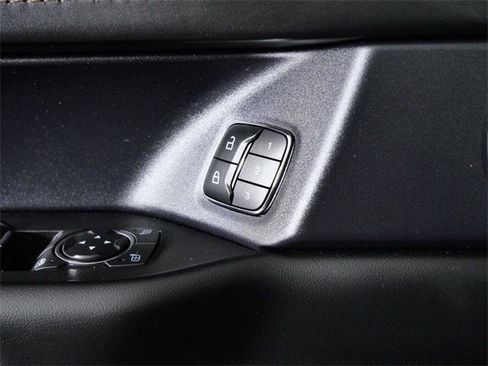 Used 2021 Ford Expedition Platinum image 28