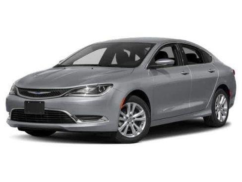Used 2015 Chrysler 200 Limited image 1