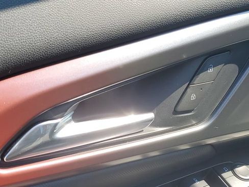Used 2025 Chevrolet Equinox EV RS FWD image 22