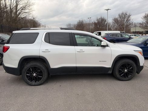 Used 2019 GMC Acadia SLT image 8