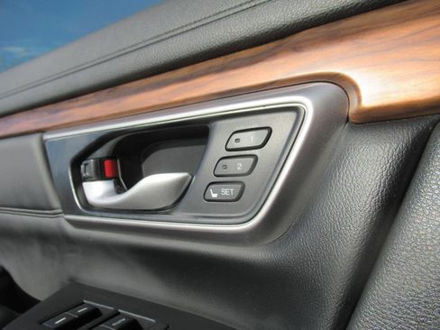 Used 2022 Honda CR-V Touring image 28