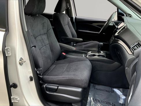 Used 2018 Honda Pilot EX image 29