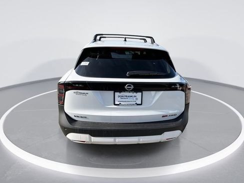 New 2026 Nissan Kicks SR w/ Cold Weather Package image 7