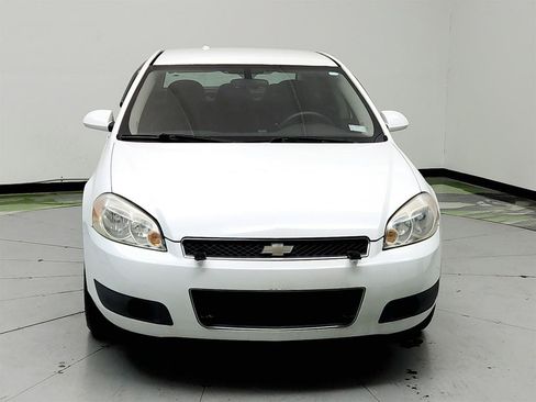 Used 2014 Chevrolet Impala Police FWD image 2