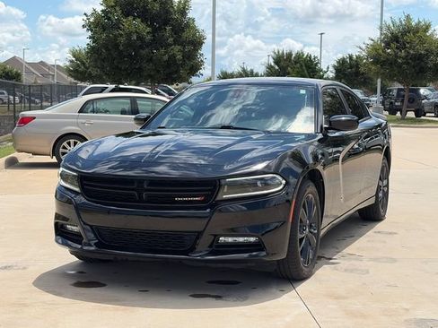 Used 2023 Dodge Charger SXT w/ Blacktop Package AWD/4WD image 3