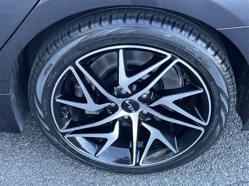 Used 2023 Kia Stinger GT-Line w/ Sun & Sound Package image 20