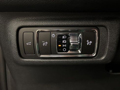 New 2026 Lincoln Corsair Premiere image 24