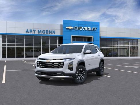 New 2026 Chevrolet Equinox LT w/ Convenience Package II FWD image 8