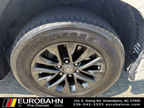 Used 2023 Lexus GX 460 Premium image 34