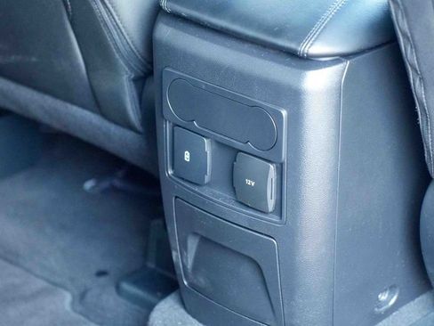 Certified 2023 Ford Explorer XLT AWD/4WD image 21