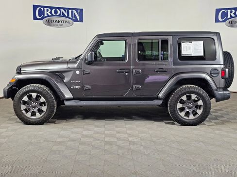 Used 2019 Jeep Wrangler Unlimited Sahara AWD/4WD image 35