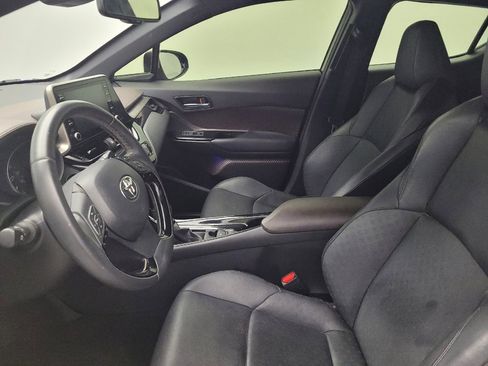 Used 2019 Toyota C-HR Limited FWD image 17