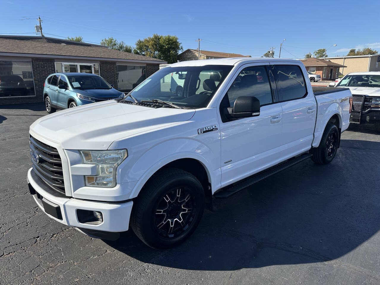 Used 2015 Ford F150 XLT w/ Equipment Group 302A Luxury RWD image 2