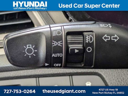 Used 2013 Hyundai Santa Fe Sport 2.0T image 29