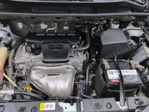 Used 2017 Toyota RAV4 LE FWD image 15
