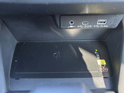 Used 2025 Subaru Forester Limited image 26