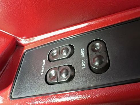 Used 1992 Ford Mustang LX RWD image 41